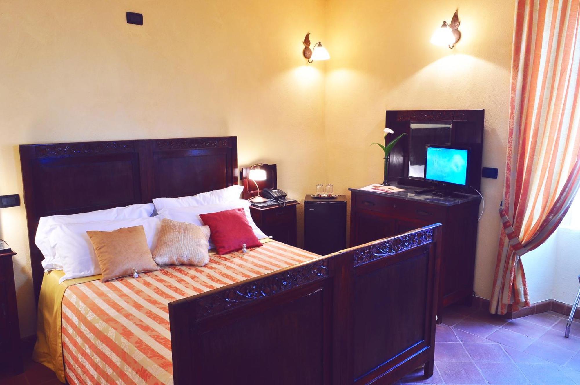 La Foresteria Del Castello - Wellness Hotel In Dimora Storica CastellʼAlfero Szoba fotó