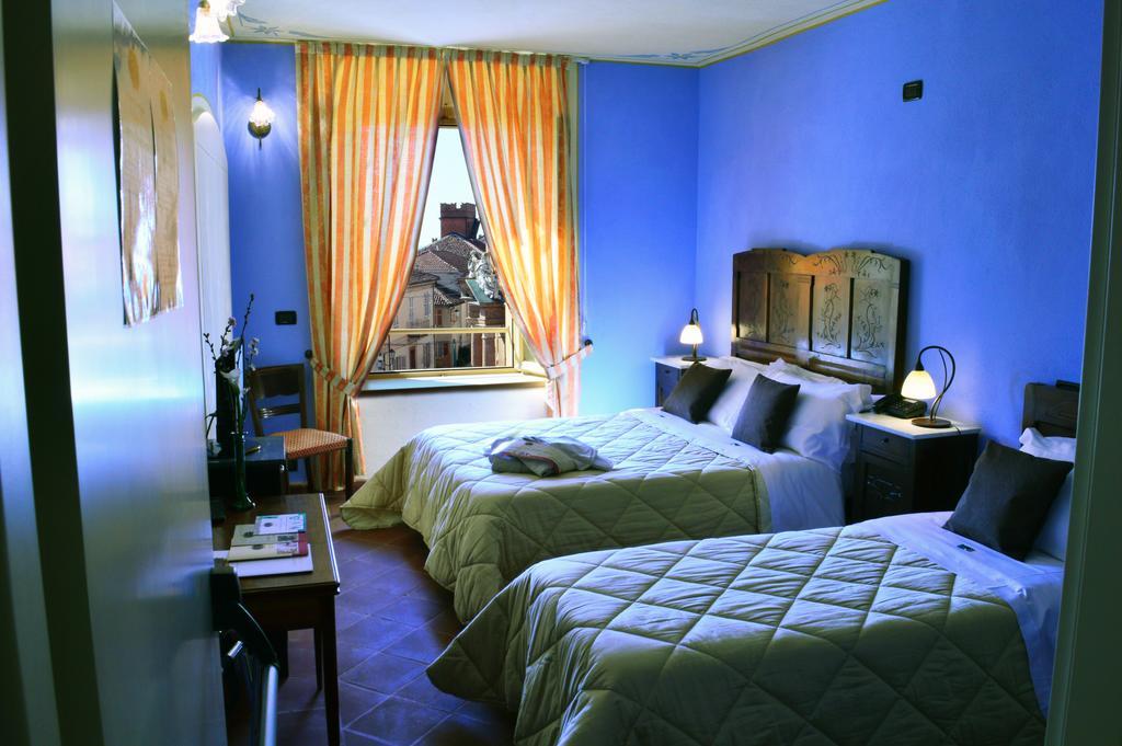 La Foresteria Del Castello - Wellness Hotel In Dimora Storica CastellʼAlfero Kültér fotó