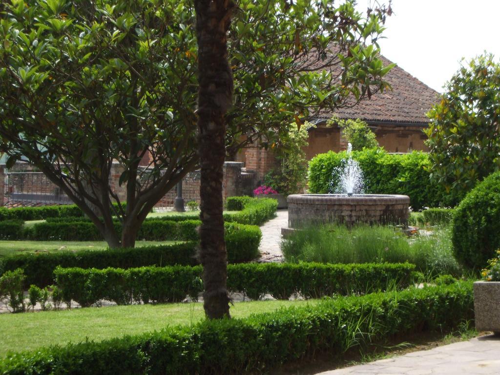 La Foresteria Del Castello - Wellness Hotel In Dimora Storica CastellʼAlfero Kültér fotó