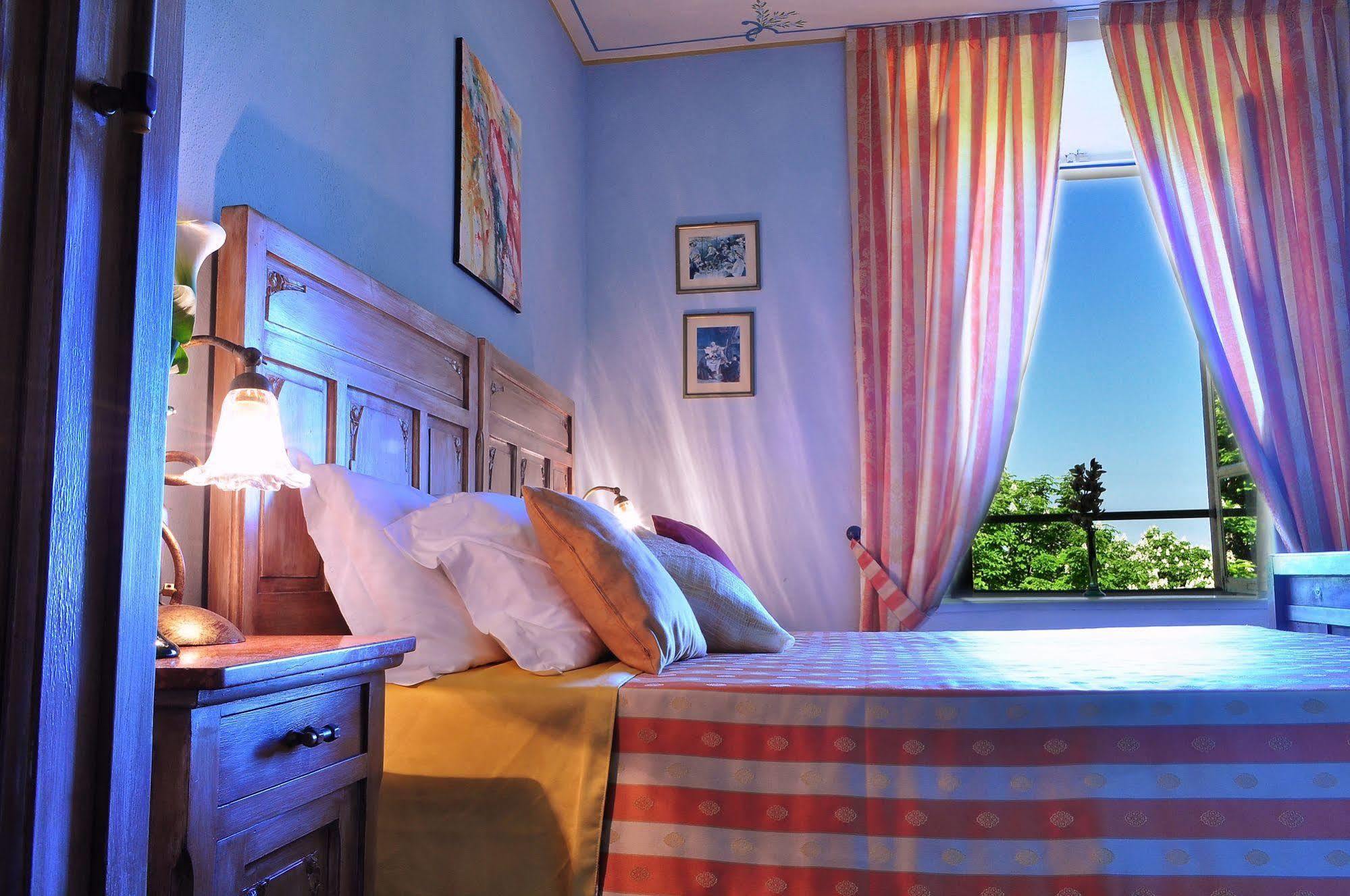 La Foresteria Del Castello - Wellness Hotel In Dimora Storica CastellʼAlfero Kültér fotó