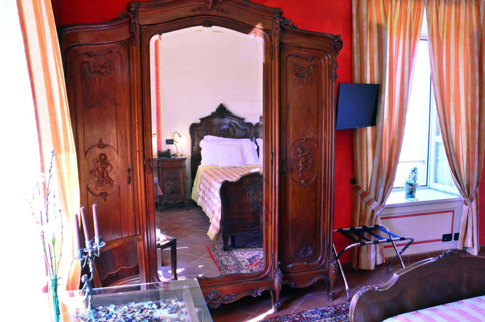 La Foresteria Del Castello - Wellness Hotel In Dimora Storica CastellʼAlfero Kültér fotó